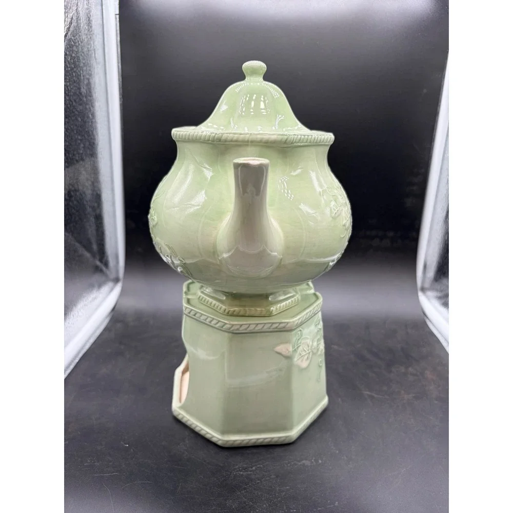 A Special Place Green Ivy‎ Ceramic Teapot with Warmer Base Vintage Style